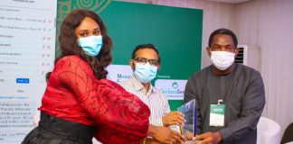 CFM Bags Award for Contributions to Food Fortification in Nigeria