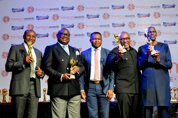 L-R: Seni Adetu, Founder/GCEO, First Primus West Africa Limited; Udeme Ufot, Group Managing Director, SO&U; Joshua Ajayi, Convener, Brandcom Awards and Publisher, Brand Communicator; Yomi Badejo-Okusanya, Group Managing Director, CMC Connect Burson Cohn & Wolfe; and Ayo Oluwatosin, Group Managing Director, Rosabel Group during the presentation of Brandcom Hall of Fame Award to the four at the Brandcom Awards 2021 held in Lagos.