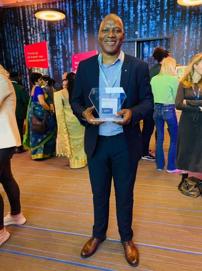 Dr. Ayoade Adeyemi Emerges Global Mentor of the year at YBI 2022 Global Entrepreneurship Summit in Hague,Netherlands