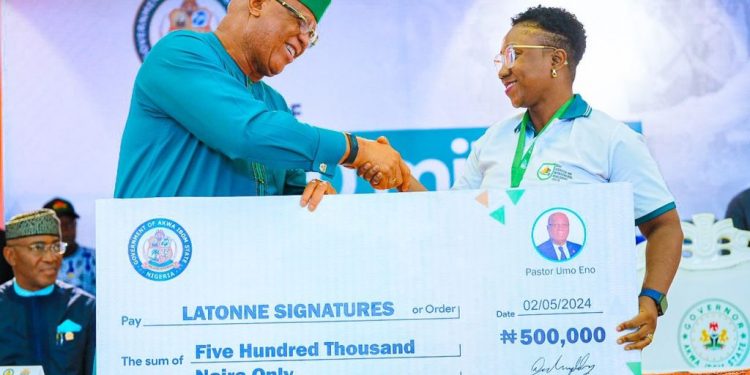 Akwa Ibom Converts N2B Loan Scheme to Grant for Traders