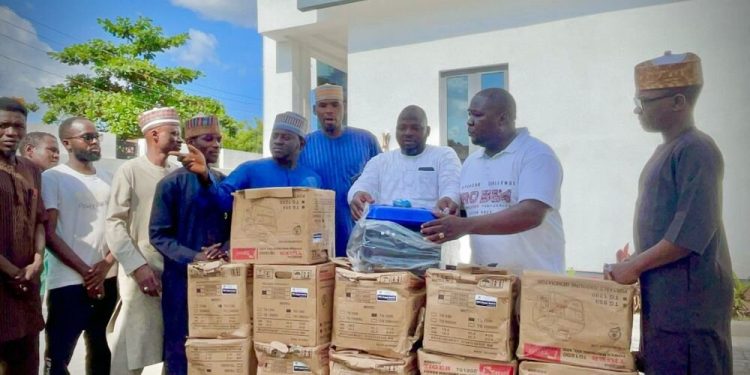 Tinubu’s Aide Donates Over 200 Generators To Small Businesses In Northeast