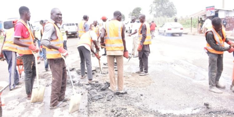 Nigerian Government Launches N366 Million Emergency Repair on Abuja-Kaduna Road