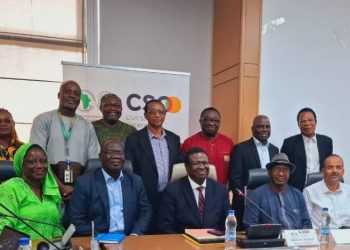 Group photo of the delegation of the Pan-African Farmers' Organization (PAFO), led by its president, Ibrahima Coulibaly (seated, third from the right), with Martin Fregene, Director of the Agriculture and Agro-Industry Department at the African Development Bank (seated, third from the left)