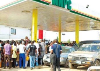 NNPCL Increases Petrol Price to N990 in Abuja, N960 in Lagos NNPCL Increases Petrol Price to N990 in Abuja, N960 in Lagos