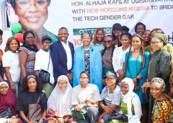 300 Women Get ICT Scholarships in Lagos