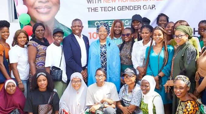 300 Women Get ICT Scholarships in Lagos