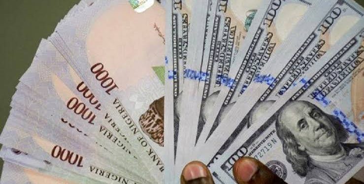 Naira Falls to N1,605/$1 at Official Market Amid Forex Supply Strain