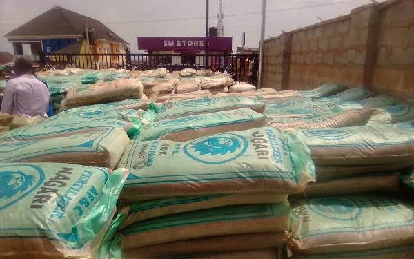 Oyo State Empowers Over 5,000 Farmers with Fertilisers in Ido/Ibarapa East to Boost Food Security