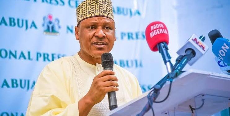 FG  Bans MDA’s for Locally Available Goods to Boost Naira, Economy