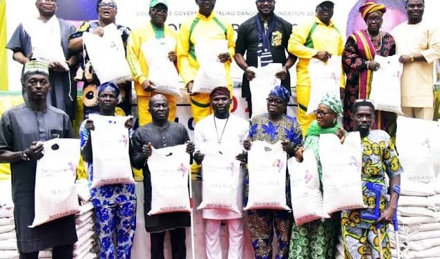 Dangote Foundation Distributes 40,000 Bags of Rice to Vulnerable Groups in Ogun State