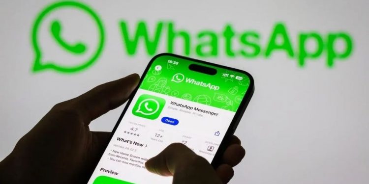WhatsApp Tests Threaded Replies on Android to Reduce Group Chat Chaos