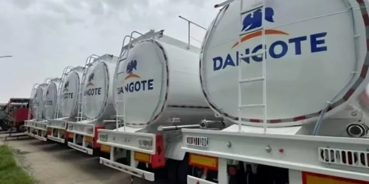 Dangote Refinery Begins Free Petrol Distribution to Filling Stations Across Nigeria