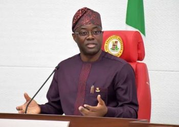 Oyo Government Bans ‘Sign Out’ Celebrations, Reaffirms Phone Ban in Schools
