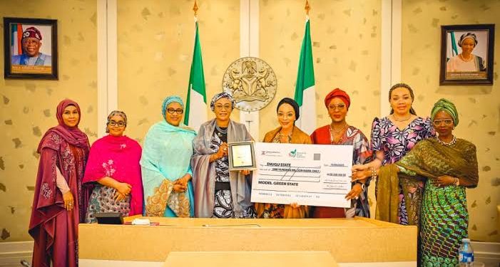 Enugu State Wins N100m Model Green Award, Recognised as Nigeria’s Cleanest State