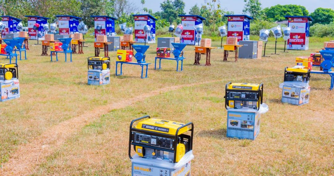 Lawmaker Empowers Over 300 Residents with N100m Skills-to-Wealth Initiative in Osun