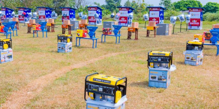 Lawmaker Empowers Over 300 Residents with N100m Skills-to-Wealth Initiative in Osun