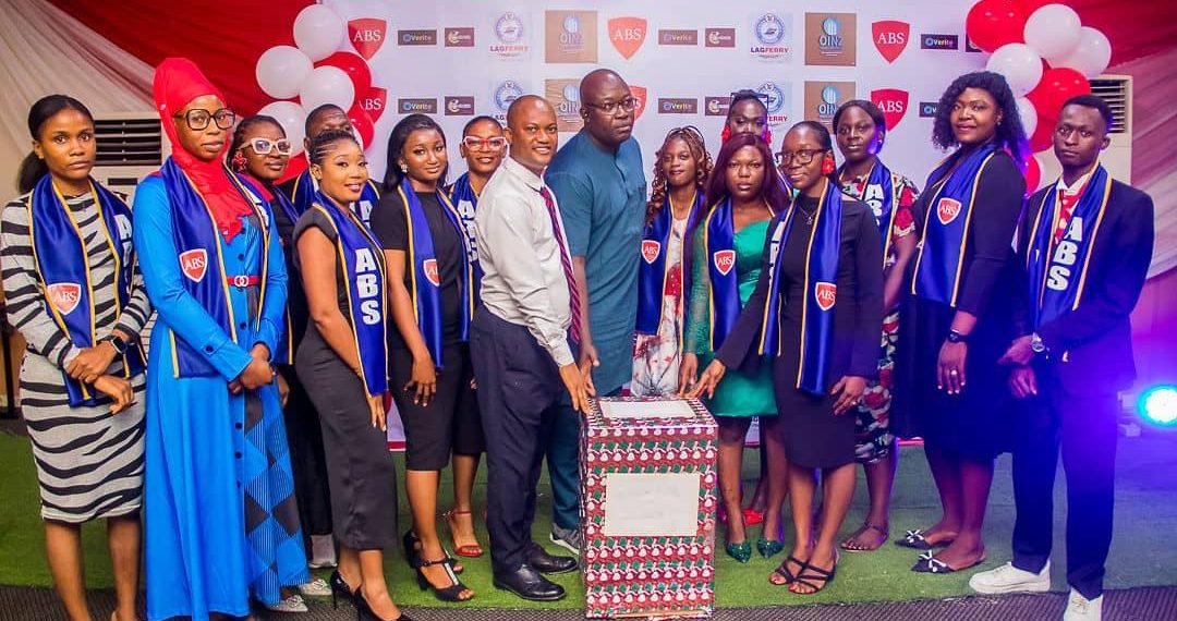 Firm Graduates 17 Entrepreneurs, Honours 14 Innovators for Business Excellence