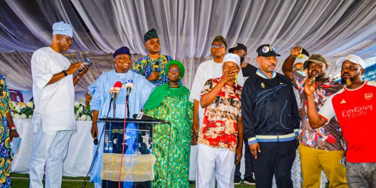 Lagos State Government Supports 1,000 Entrepreneurs with Business Grants and Equipment in Lagos-West